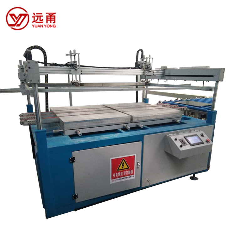 膠合板/木板（bǎn）/亞克力板全（quán）自（zì）動（dòng）絲網印刷機視頻