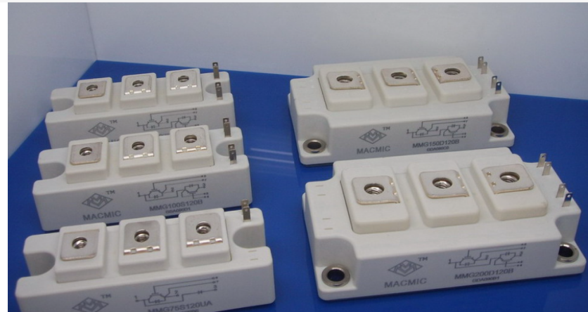 絲印機（jī）怎麽樣把導熱矽脂高精度均勻的絲網印（yìn）刷(塗敷)在IGBT上？